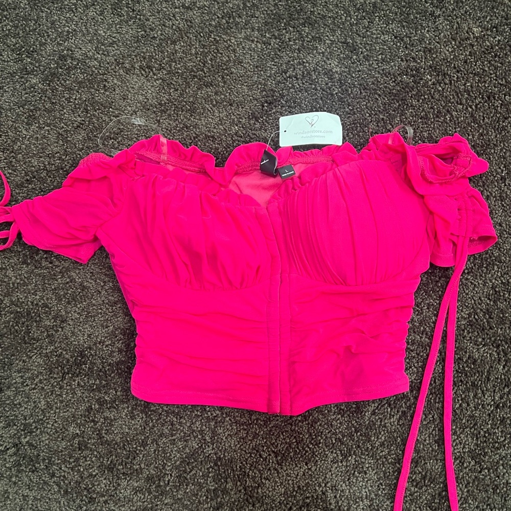 Windsor top